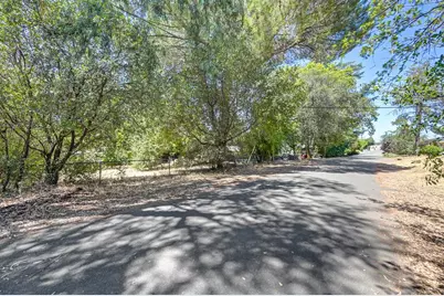 814 Comstock Drive, Folsom, CA 95630 - Photo 13