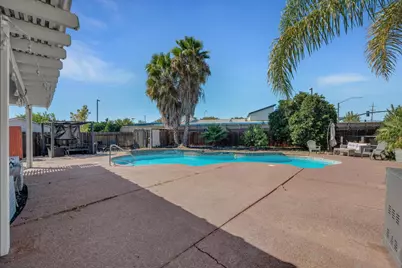 1335 Morning Dew Place, Stockton, CA 95210 - Photo 25