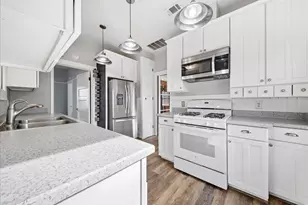 2500 41st St, Sacramento, CA 95817 - Photo 17