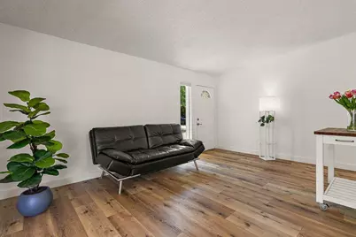 5633 Kenneth Avenue, Carmichael, CA 95608 - Photo 5