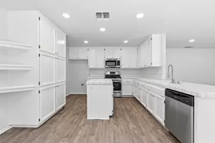 9274 Roxheim Ct, Sacramento, CA 95829 - Photo 9