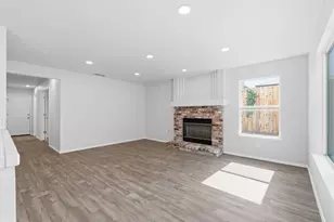 9274 Roxheim Ct, Sacramento, CA 95829 - Photo 11