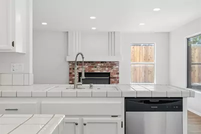 9274 Roxheim Court, Sacramento, CA 95829 - Photo 7