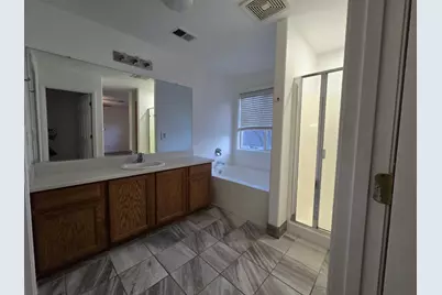 2851 W Sedona Avenue, Visalia, CA 93291 - Photo 19