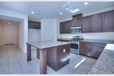 900 Barrington Avenue, Newman, CA 95360 - Photo 15