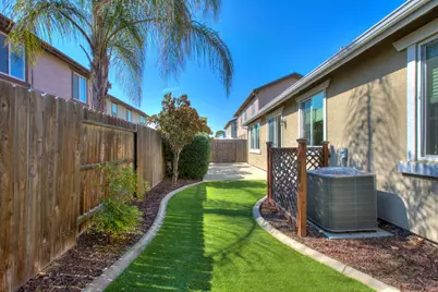 900 Barrington Avenue, Newman, CA 95360 - Photo 7