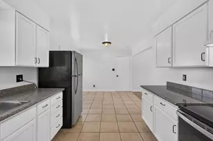 2012 Harris Ave, Sacramento, CA 95838 - Photo 9