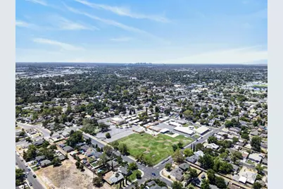 2012 Harris Avenue, Sacramento, CA 95838 - Photo 29