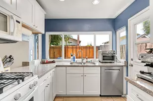 9328 Premier Way, Sacramento, CA 95826 - Photo 21