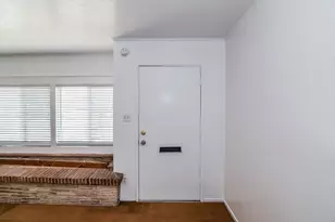 8031 Lorin Ave, Sacramento, CA 95828 - Photo 11