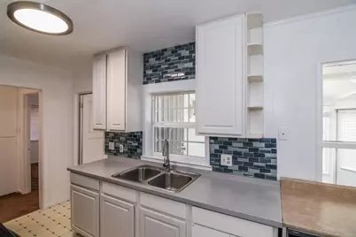 8031 Lorin Avenue, Sacramento, CA 95828 - Photo 19