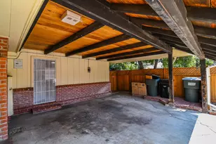8031 Lorin Ave, Sacramento, CA 95828 - Photo 9