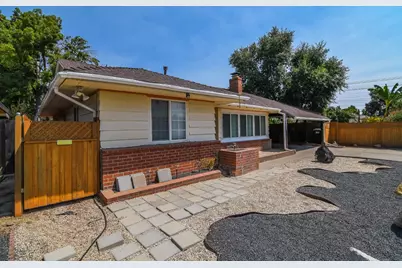 8031 Lorin Avenue, Sacramento, CA 95828 - Photo 9