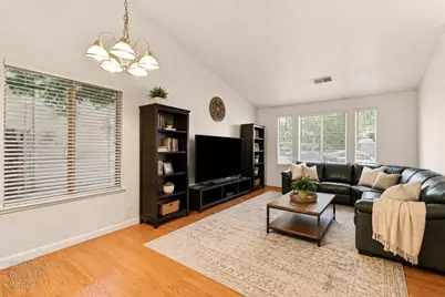6408 Brockenhurst Drive, Elk Grove, CA 95758 - Photo 11