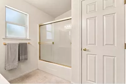 6408 Brockenhurst Drive, Elk Grove, CA 95758 - Photo 15