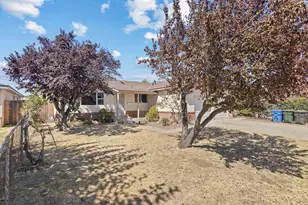 335 Jason St, Manteca, CA 95336 - Photo 3