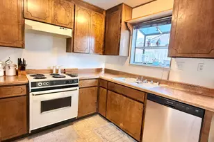 9220 Sundance Ln, Stockton, CA 95210 - Photo 11