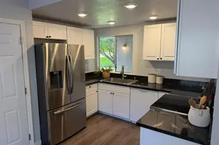 3301 Huntsman Dr, Sacramento, CA 95826 - Photo 47