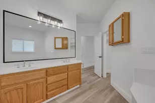 2424 Thaddeous Dr, Escalon, CA 95320 - Photo 35