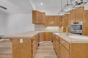 2424 Thaddeous Dr, Escalon, CA 95320 - Photo 15