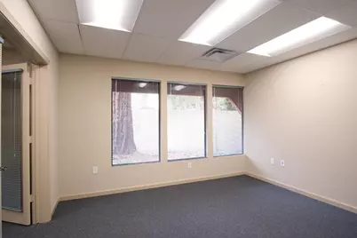 2813 Coffee Road #E-1, Modesto, CA 95355 - Photo 7