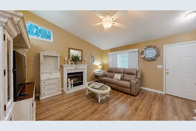 3905 Gable Way, Ceres, CA 95307 - Photo 9