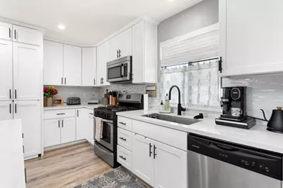 10555 Olson Drive, Rancho Cordova, CA 95670 - Photo 9