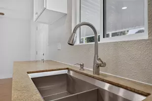 Faith Ln, Sacramento, CA 95828 - Photo 21