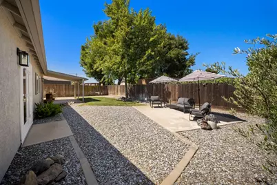 1913 Fox Glen Drive, Hughson, CA 95326 - Photo 29