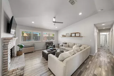 1913 Fox Glen Drive, Hughson, CA 95326 - Photo 9