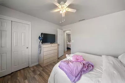 1913 Fox Glen Drive, Hughson, CA 95326 - Photo 21