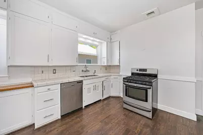 2124 35th Street, Sacramento, CA 95817 - Photo 23