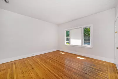 2124 35th Street, Sacramento, CA 95817 - Photo 9