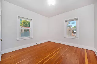 2124 35th Street, Sacramento, CA 95817 - Photo 13