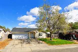 438 Trent St, Biggs, CA 95917 - Photo 1
