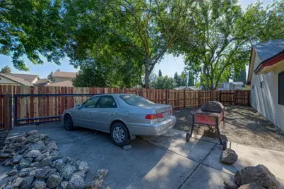 536 Clover Avenue, Patterson, CA 95363 - Photo 29