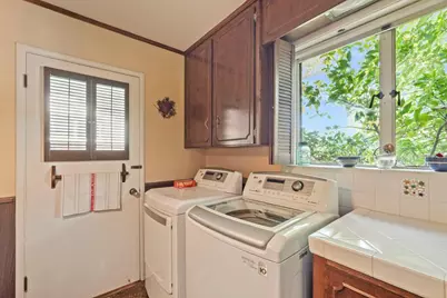 659 W Euclid Avenue, Stockton, CA 95204 - Photo 11