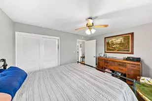 4949 H Pkwy, Sacramento, CA 95823 - Photo 31