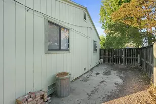 4949 H Pkwy, Sacramento, CA 95823 - Photo 35