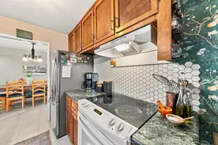 4949 H Pkwy, Sacramento, CA 95823 - Photo 11
