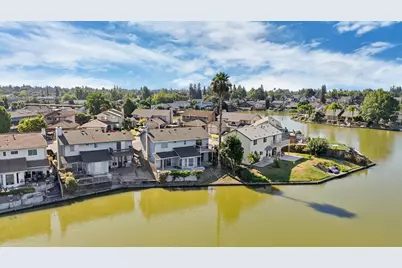 3267 Lakeshore Court, Stockton, CA 95219 - Photo 57