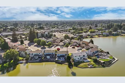 3267 Lakeshore Court, Stockton, CA 95219 - Photo 53