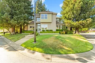 11 Lake Harbor Ct, Sacramento, CA 95831 - Photo 17