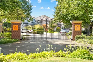 11 Lake Harbor Ct, Sacramento, CA 95831 - Photo 3