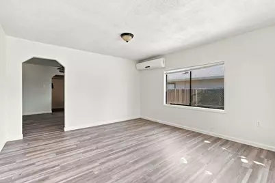 6232 Ventura Street, Sacramento, CA 95822 - Photo 5