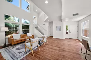 9267 Caulfield Dr, Elk Grove, CA 95758 - Photo 11