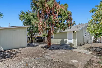 2820 26th Avenue, Sacramento, CA 95820 - Photo 23