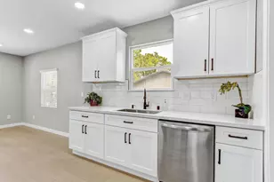 2820 26th Ave, Sacramento, CA 95820 - Photo 11