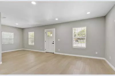 2820 26th Avenue, Sacramento, CA 95820 - Photo 3