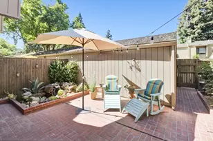 1063 Commons Dr, Sacramento, CA 95825 - Photo 33